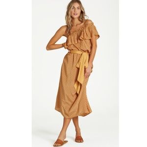 NEVER WORN! Billabong gold maxi dress size XS